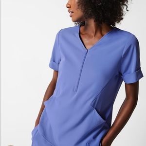 JAANUU ceil blue relaxed scrub top small
